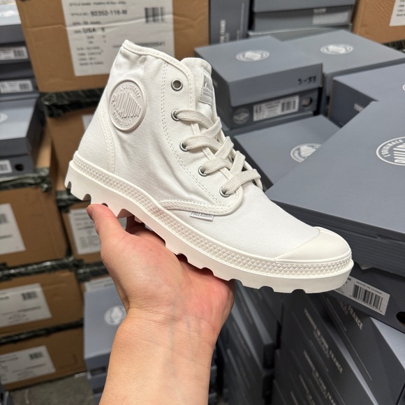 Palladium Pampa Hi White High-Top Sneakers Boots 92352-116 S33 - Picture 3 of 10